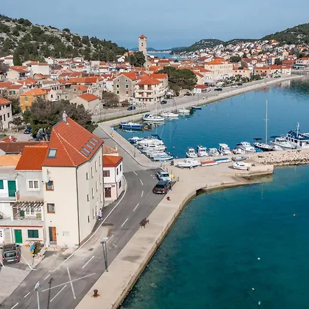 Eagle View * Tisno