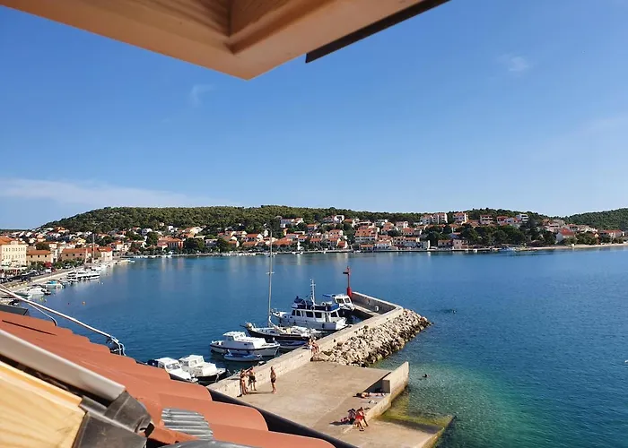 Eagle View Апартаменты Тисно