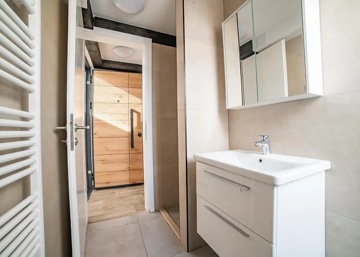 Eagle View * Тисно