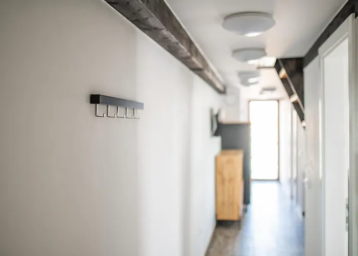 Eagle View Тисно