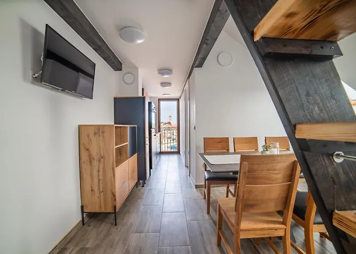 Eagle View * Тисно